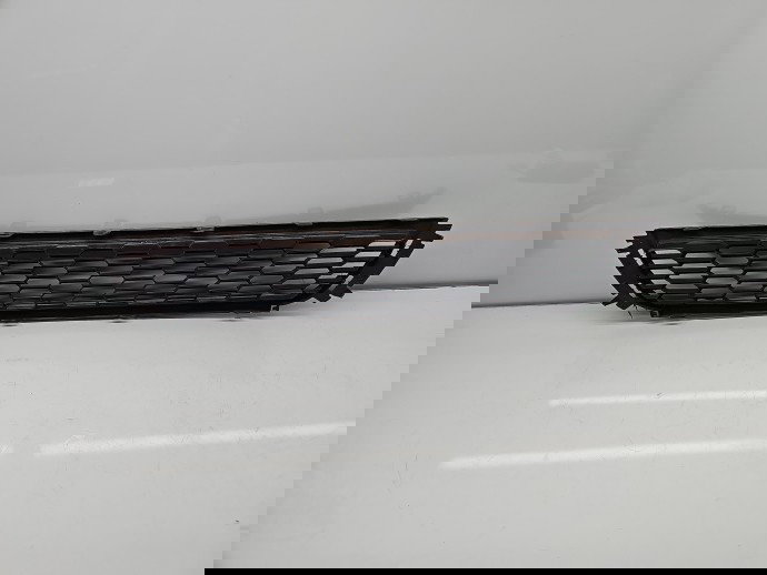 Grila bara fata Volkswagen Polo (6R) [Fabr 2009-2016] 6R0853677A