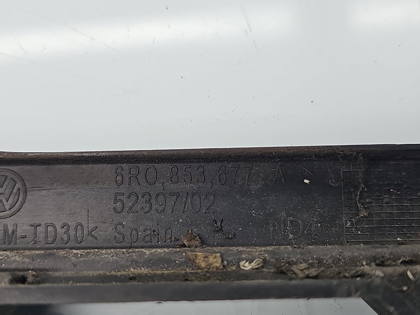 Grila bara fata Volkswagen Polo (6R) [Fabr 2009-2016] 6R0853677A - imagine 5