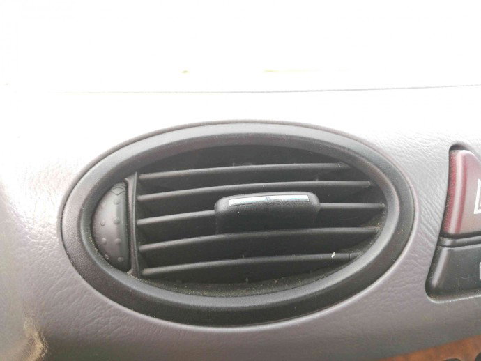 Grila aerisire consola centrala OEM Mercedes Clasa A (W168) [Fabr 1997-2004] 1.4