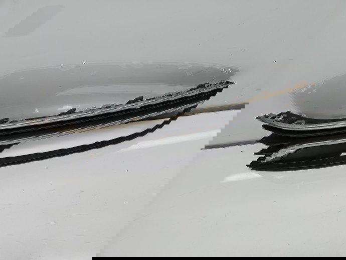 Grila proiector dreapta Volkswagen Passat B7 (365) Variant [Fabr 2010-2014] 3AA853666