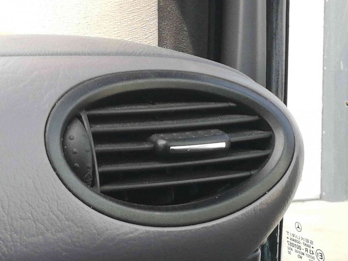 Grila aerisire dreapta OEM Mercedes Clasa A (W168) [Fabr 1997-2004] 1.4
