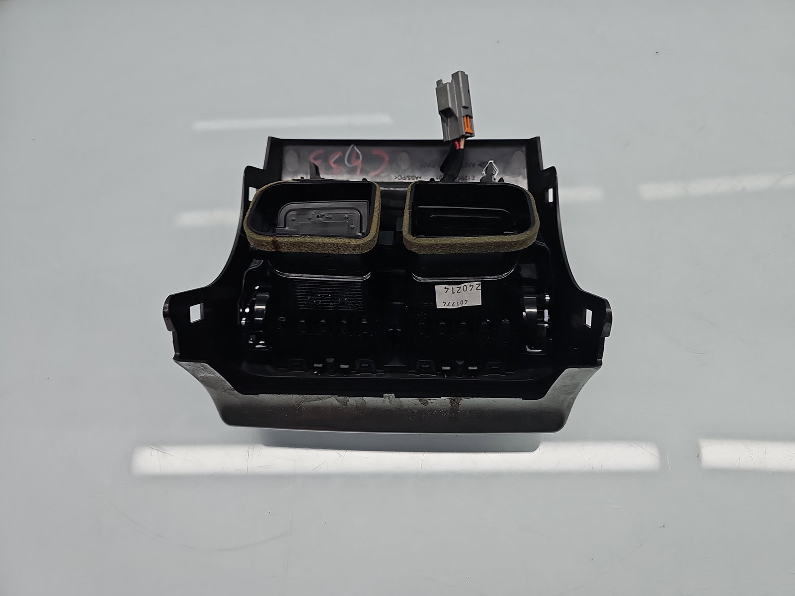 Grila aerisire spate Jaguar XF (X250) [Fabr 2008-2015] Facelift AX23-67846-A - imagine 5