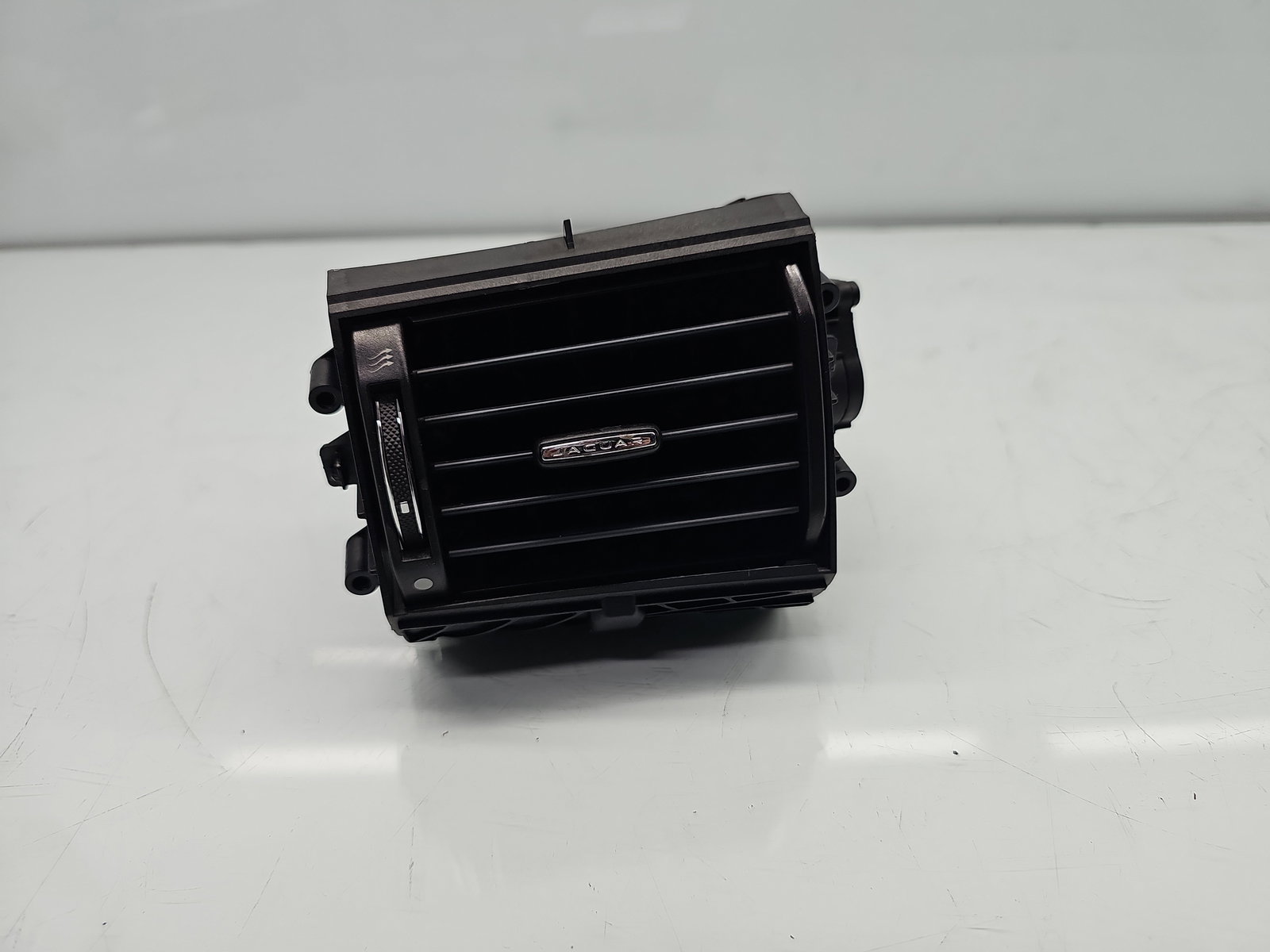 Grila aerisire stanga Jaguar XF (X250) [Fabr 2008-2015] Facelift 6615-000 - imagine 5