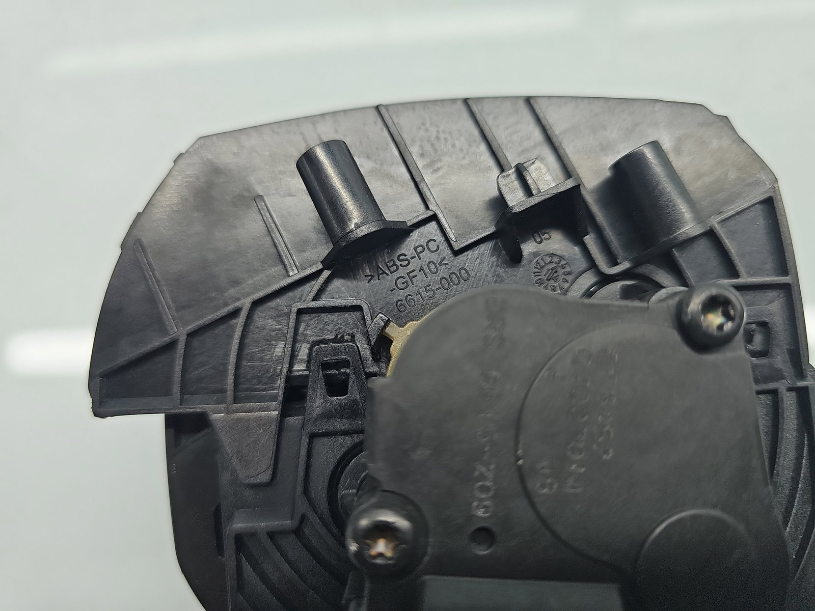 Grila aerisire stanga Jaguar XF (X250) [Fabr 2008-2015] Facelift 6615-000 - imagine 7