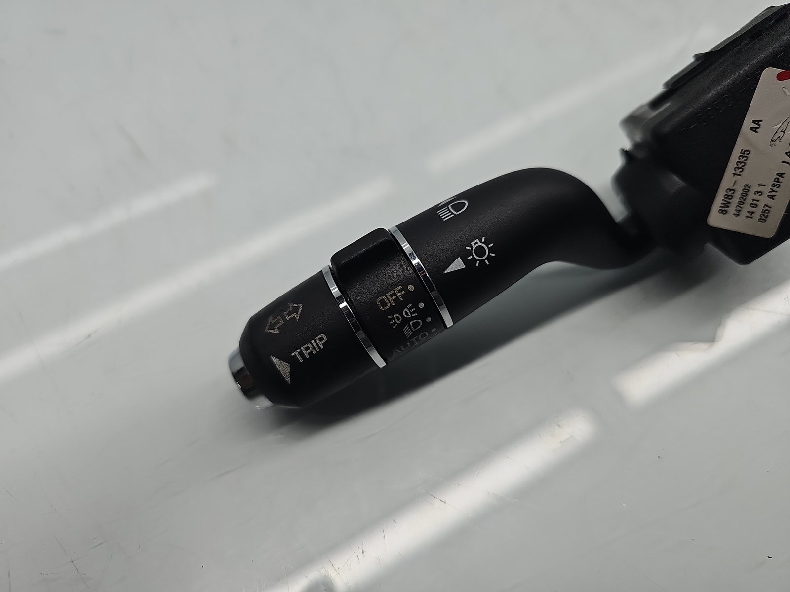 Maneta semnalizare Jaguar XF (X250) [Fabr 2008-2015] Facelift 8W83-13335AA - imagine 2