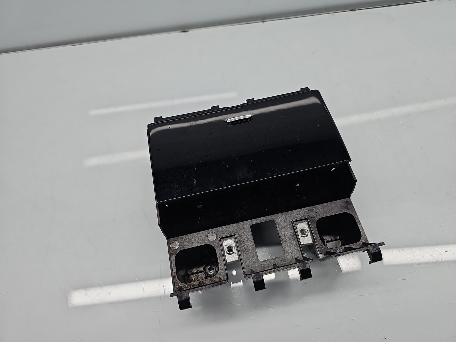 Suport pahare Jaguar XF (X250) [Fabr 2008-2015] Facelift 8X2354045C22-A - imagine 2