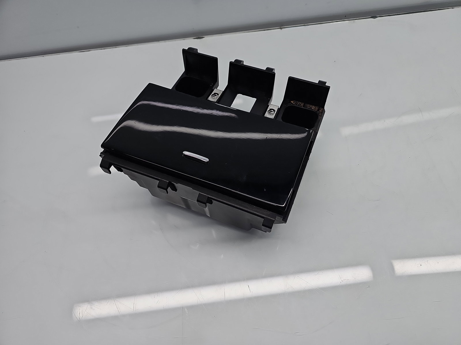 Suport pahare Jaguar XF (X250) [Fabr 2008-2015] Facelift 8X2354045C22-A - imagine 3