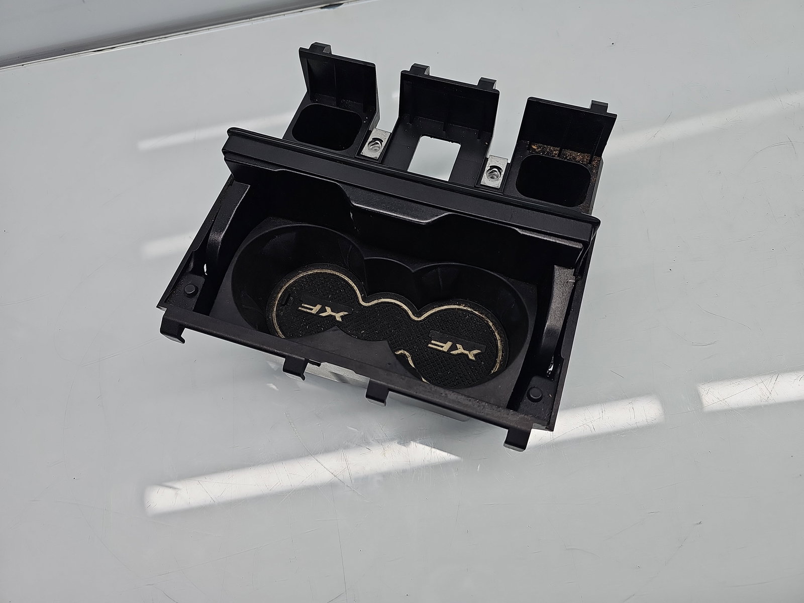 Suport pahare Jaguar XF (X250) [Fabr 2008-2015] Facelift 8X2354045C22-A - imagine 4