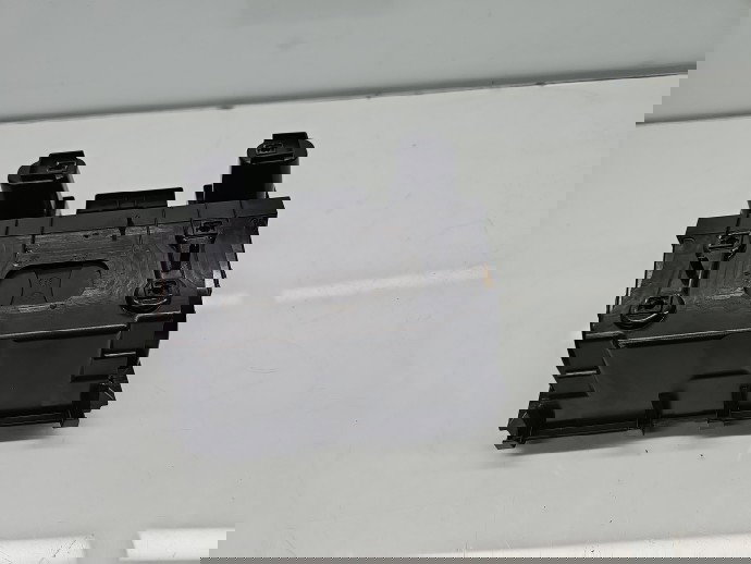 Suport pahare Jaguar XF (X250) [Fabr 2008-2015] Facelift 8X2354045C22-A