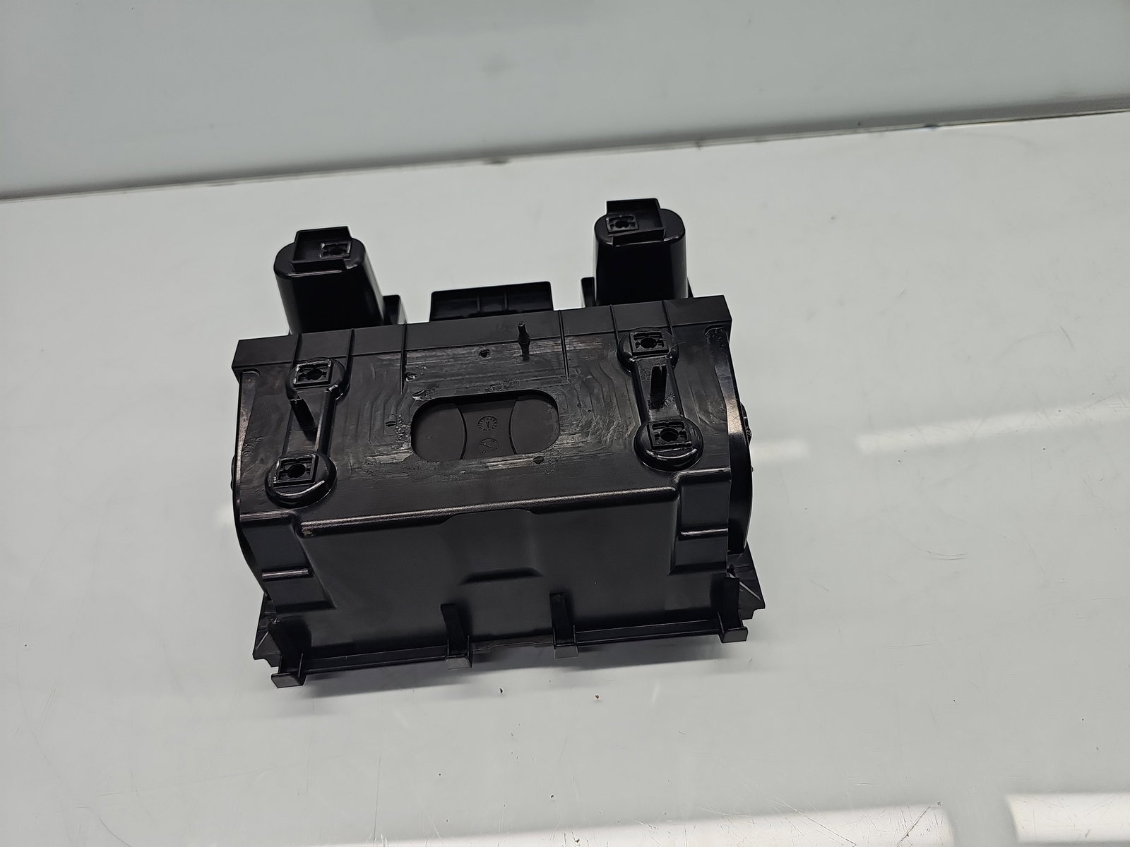 Suport pahare Jaguar XF (X250) [Fabr 2008-2015] Facelift 8X2354045C22-A - imagine 6