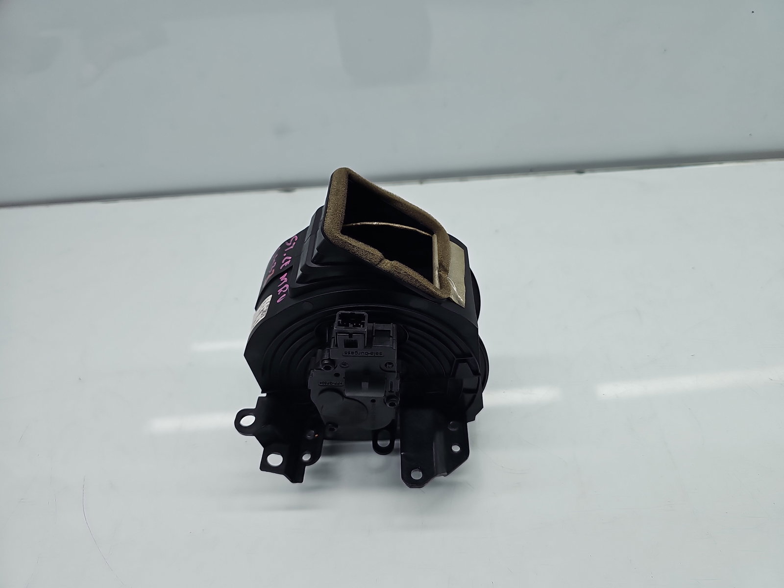 Grila aerisire centrala stanga Jaguar XF (X250) [Fabr 2008-2015] Facelift EX23 19K617AA - imagine 2