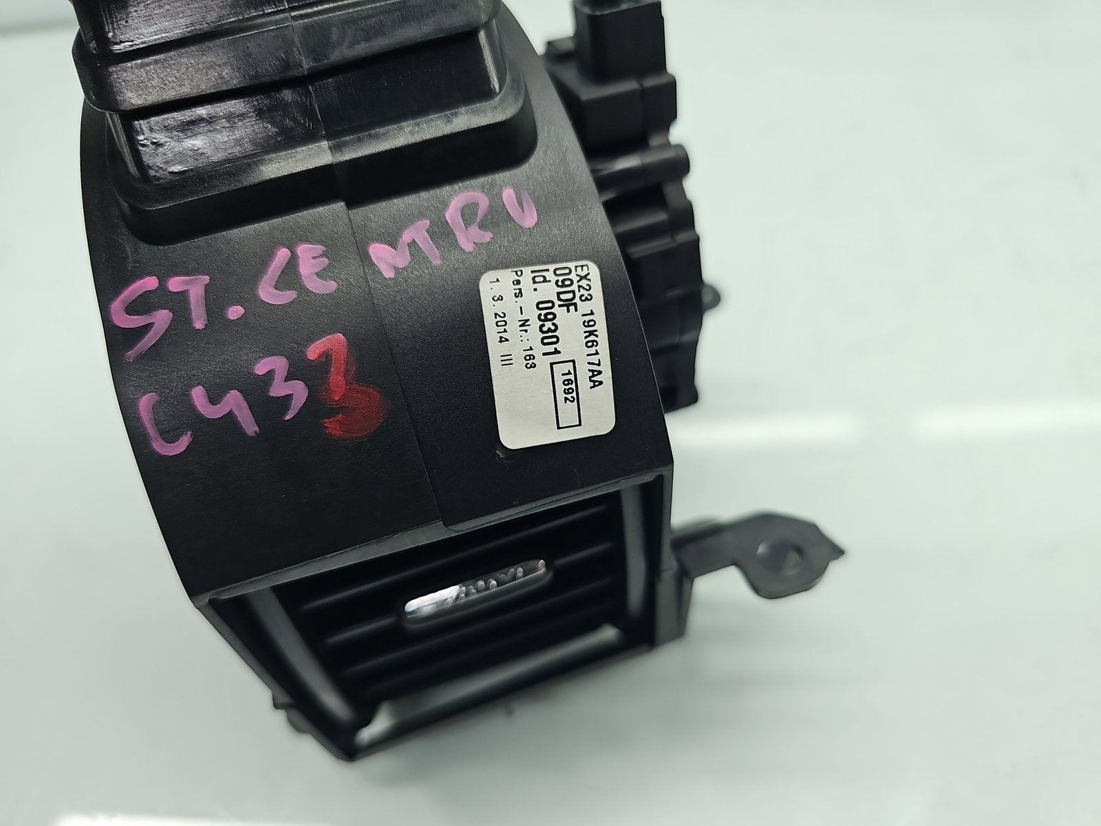 Grila aerisire centrala stanga Jaguar XF (X250) [Fabr 2008-2015] Facelift EX23 19K617AA - imagine 5