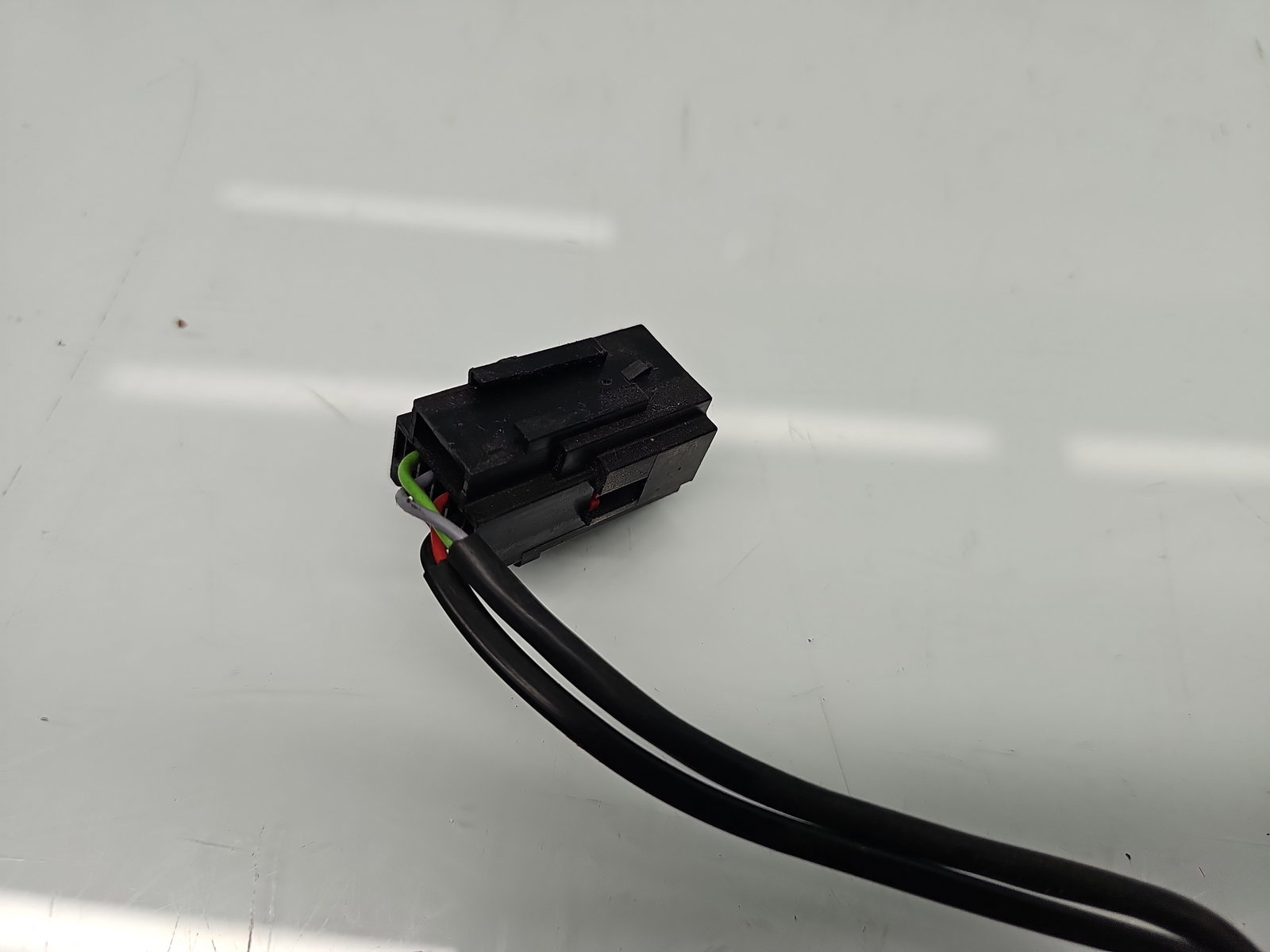 Capsa centura dreapta fata Jaguar XF (X250) [Fabr 2008-2015] Facelift AW83-F61202-AD - imagine 2