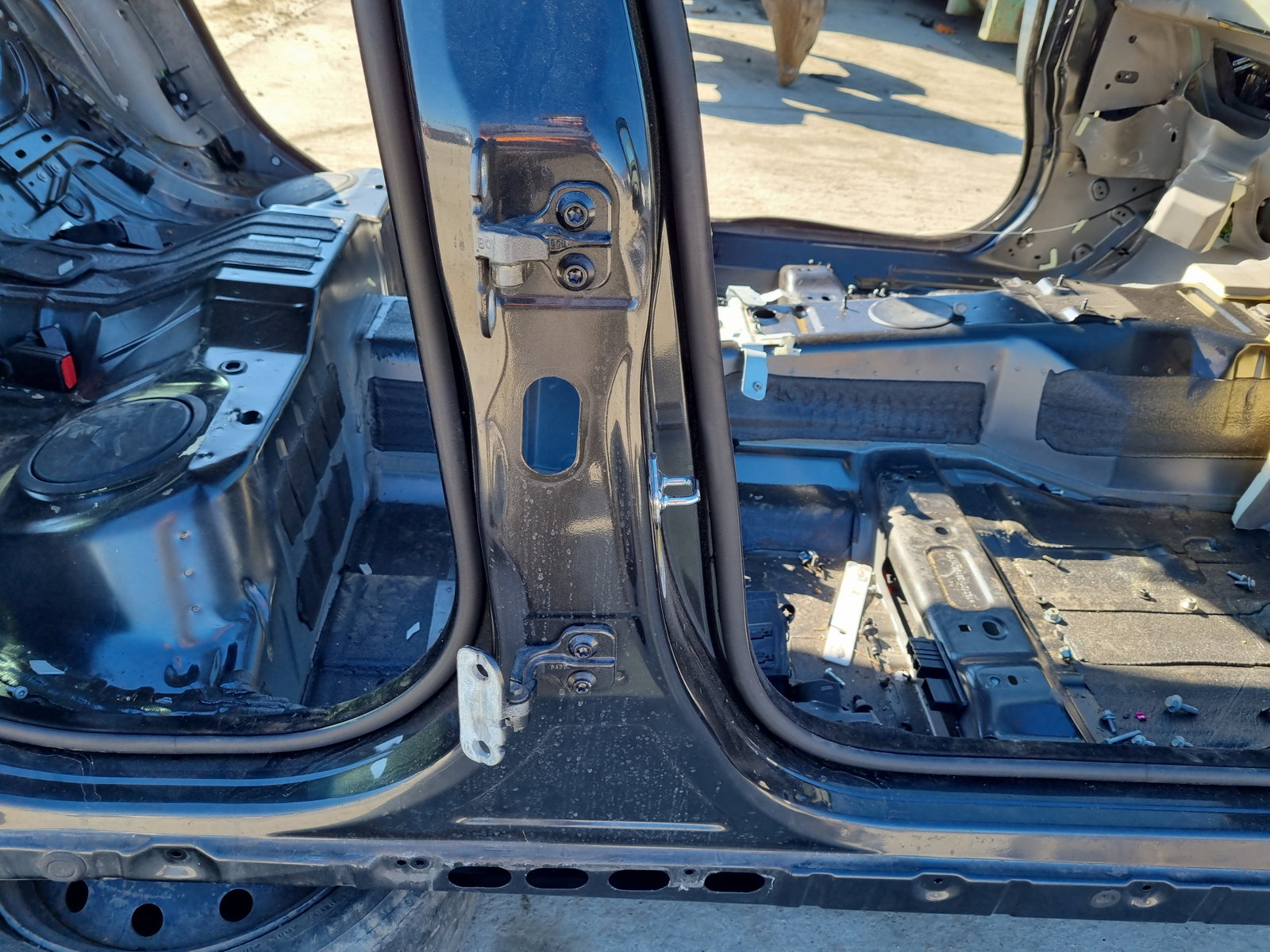 Set balamale usa dreapta spate Jaguar XF (X250) [Fabr 2008-2015] Facelift Berlina OEM - imagine 1