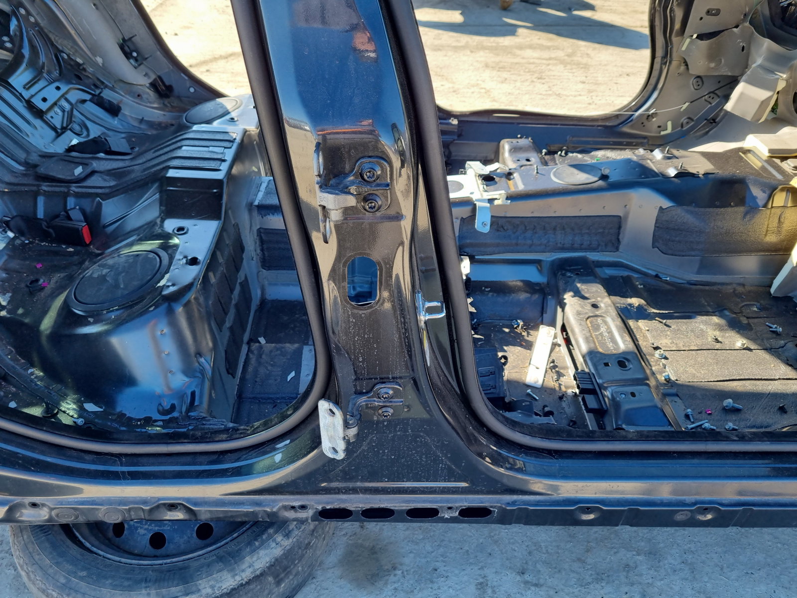 Set balamale usa dreapta spate Jaguar XF (X250) [Fabr 2008-2015] Facelift Berlina OEM - imagine 4