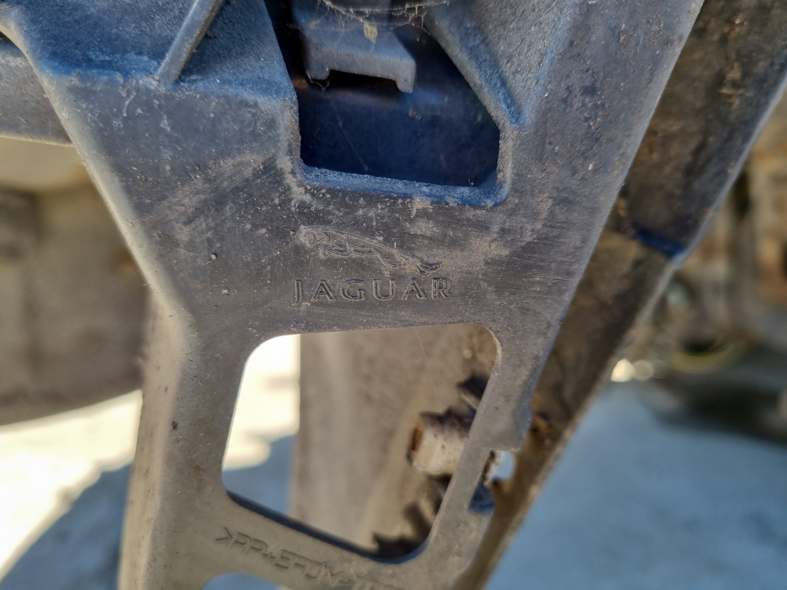 Suport bara dreapta spate Jaguar XF (X250) [Fabr 2008-2015] Facelift Berlina 8x23-17b930 - imagine 3