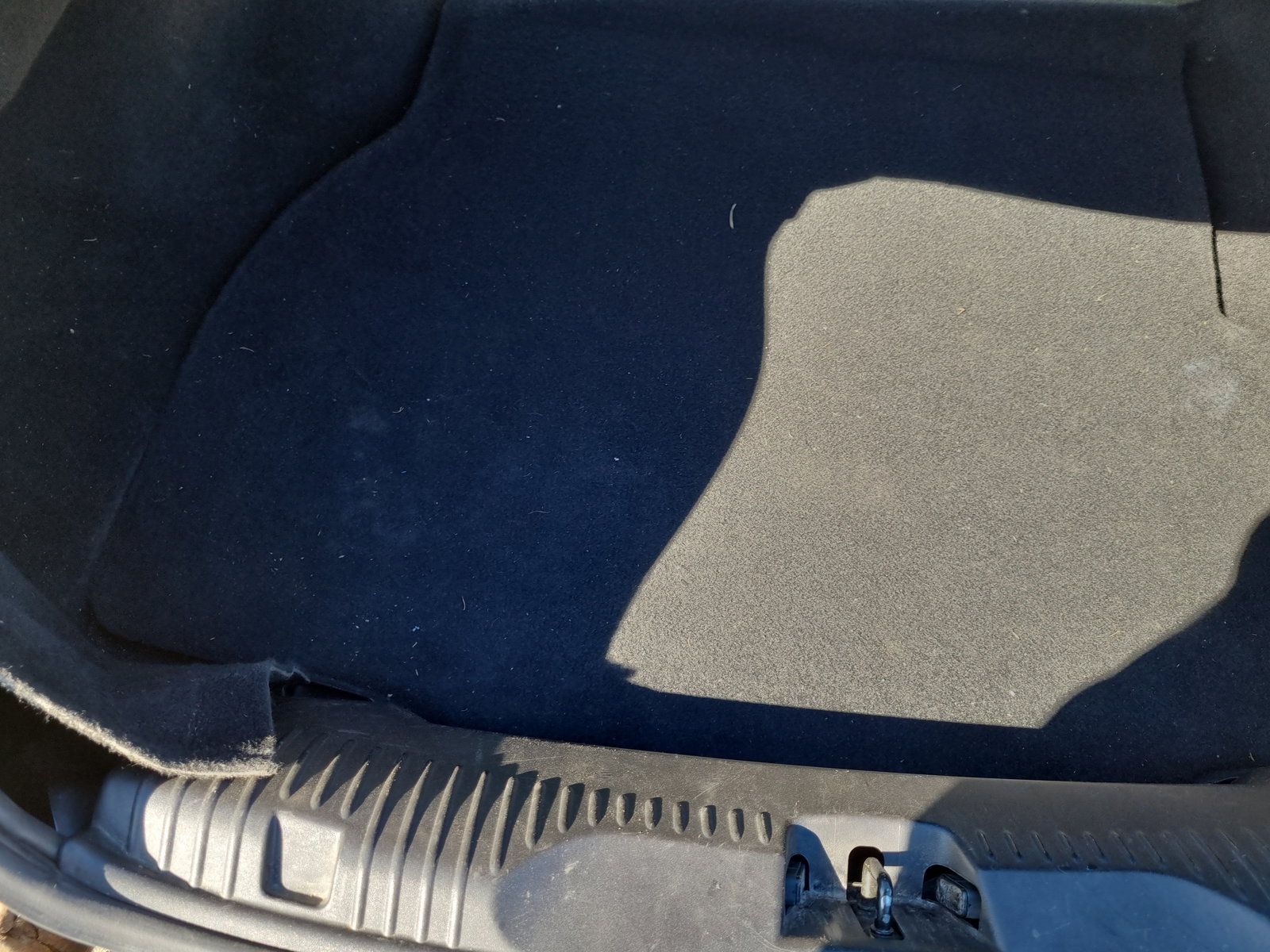 Mocheta portbagaj Jaguar XF (X250) [Fabr 2008-2015] Facelift OE - imagine 2