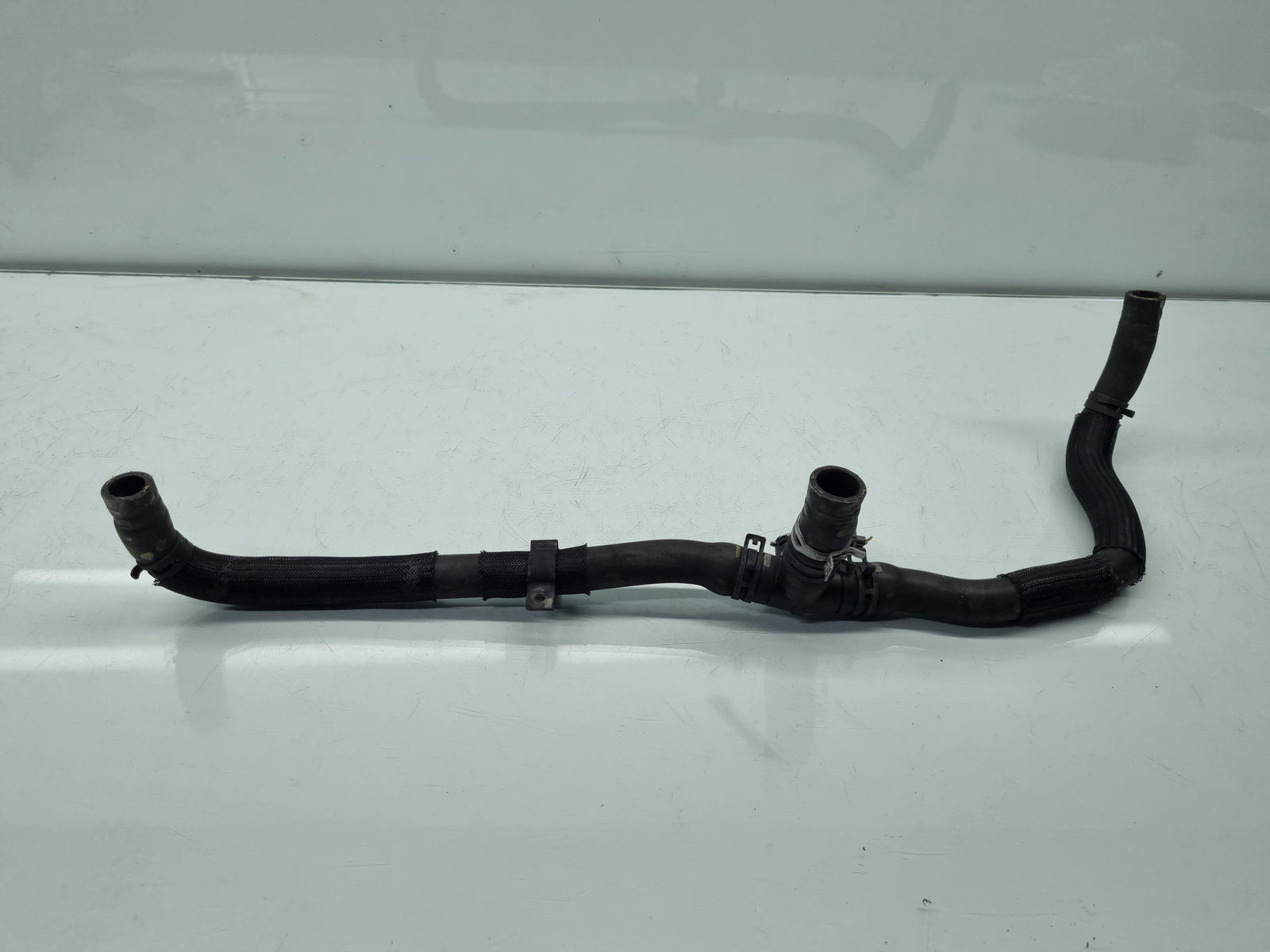 Furtun apa Jaguar XF (X250) [Fabr 2008-2015] Facelift 9X2Q-9Y438-CC 202KW / 275CP - imagine 1