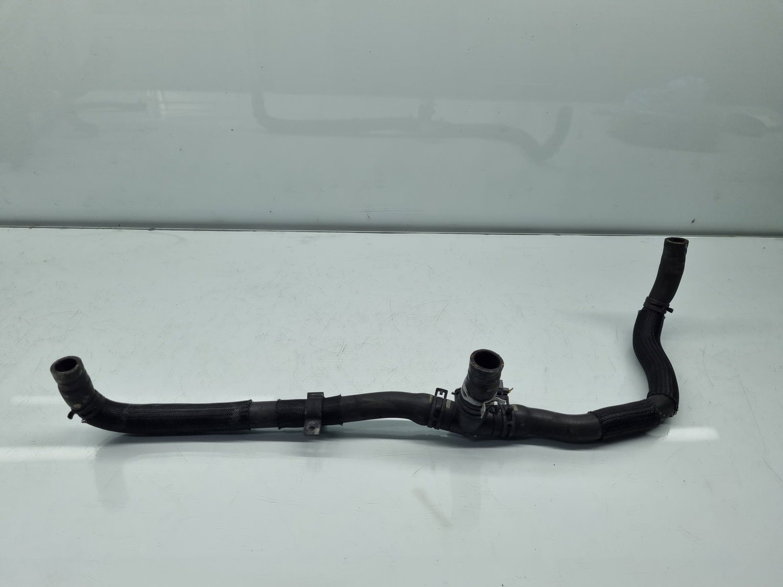 Furtun apa Jaguar XF (X250) [Fabr 2008-2015] Facelift 9X2Q-9Y438-CC 202KW / 275CP - imagine 4