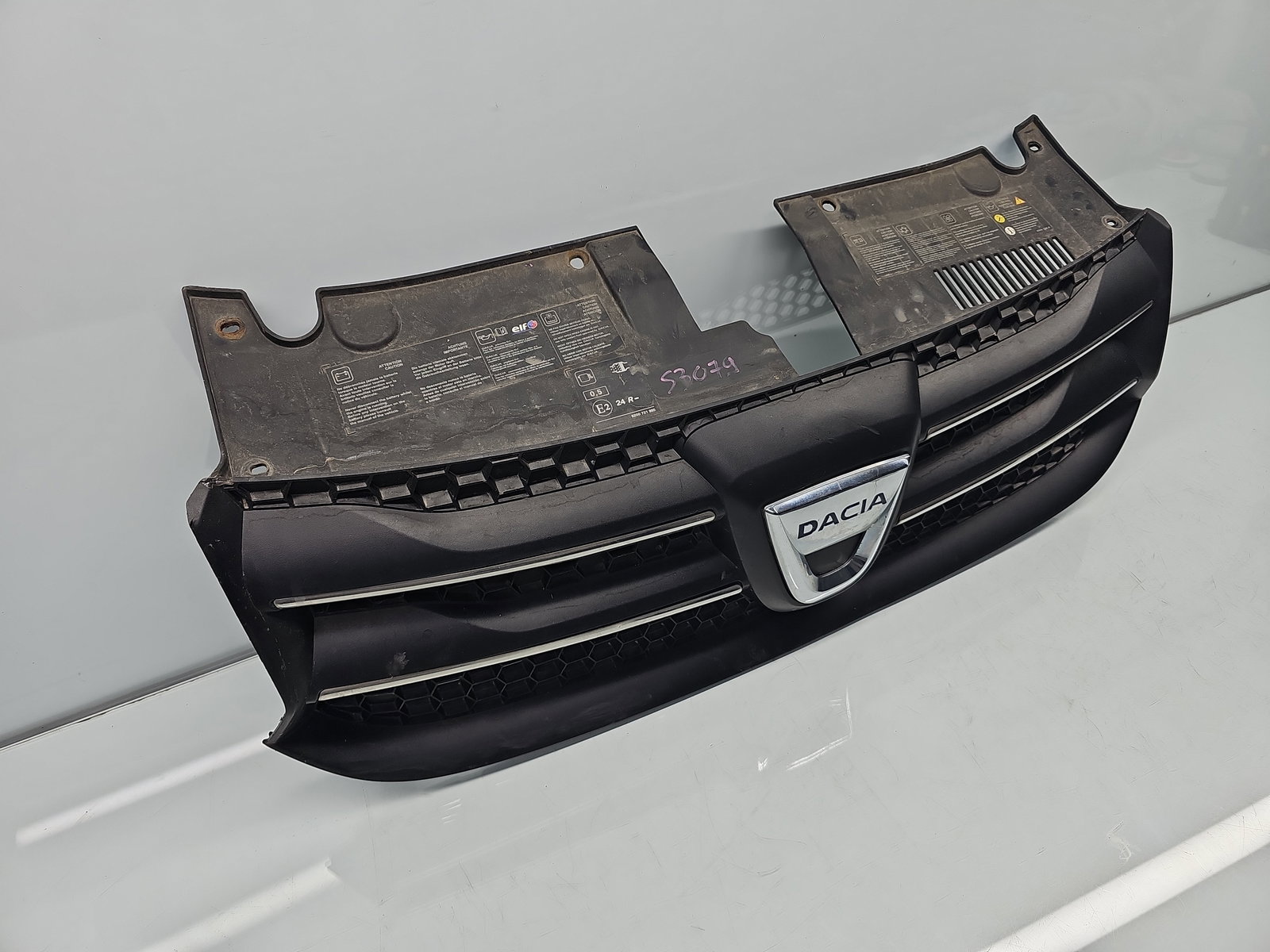 Grila bara fata Dacia Logan MCV 2 [Fabr 2013-2022] Break 623103971R - imagine 3