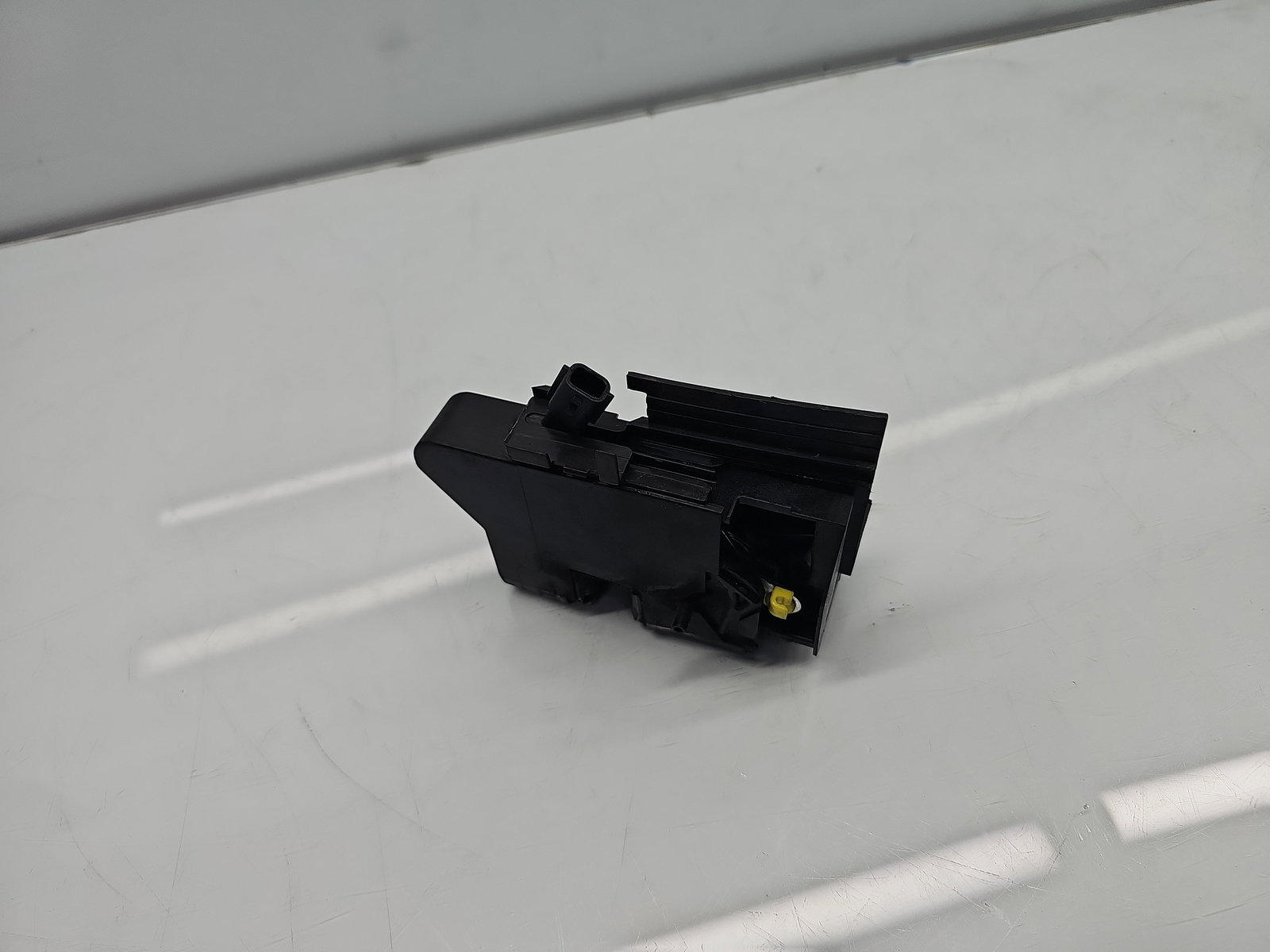 Broasca usa stanga spate Dacia Logan II MCV BK (K52) [Fabr 2013-2022] Break 825037563R - imagine 2