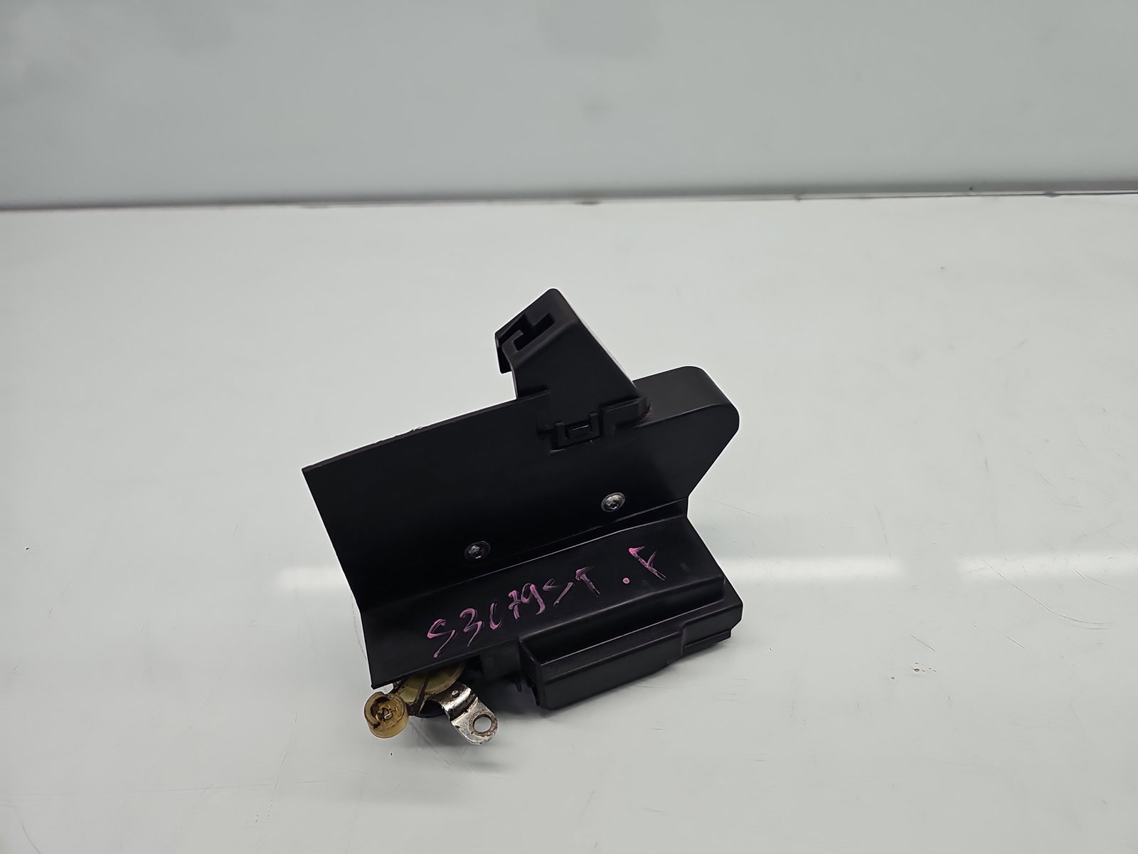 Broasca usa stanga fata Dacia Logan II MCV BK (K52) [Fabr 2013-2022] Break 805031017R - imagine 4