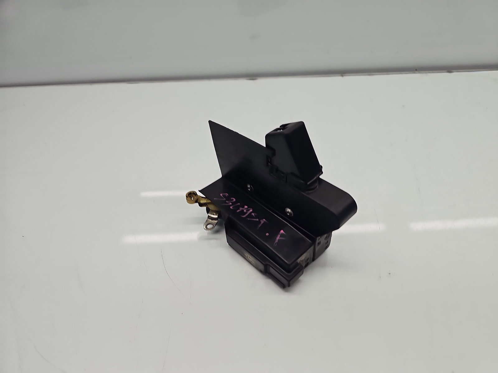 Broasca usa stanga fata Dacia Logan II MCV BK (K52) [Fabr 2013-2022] Break 805031017R - imagine 5