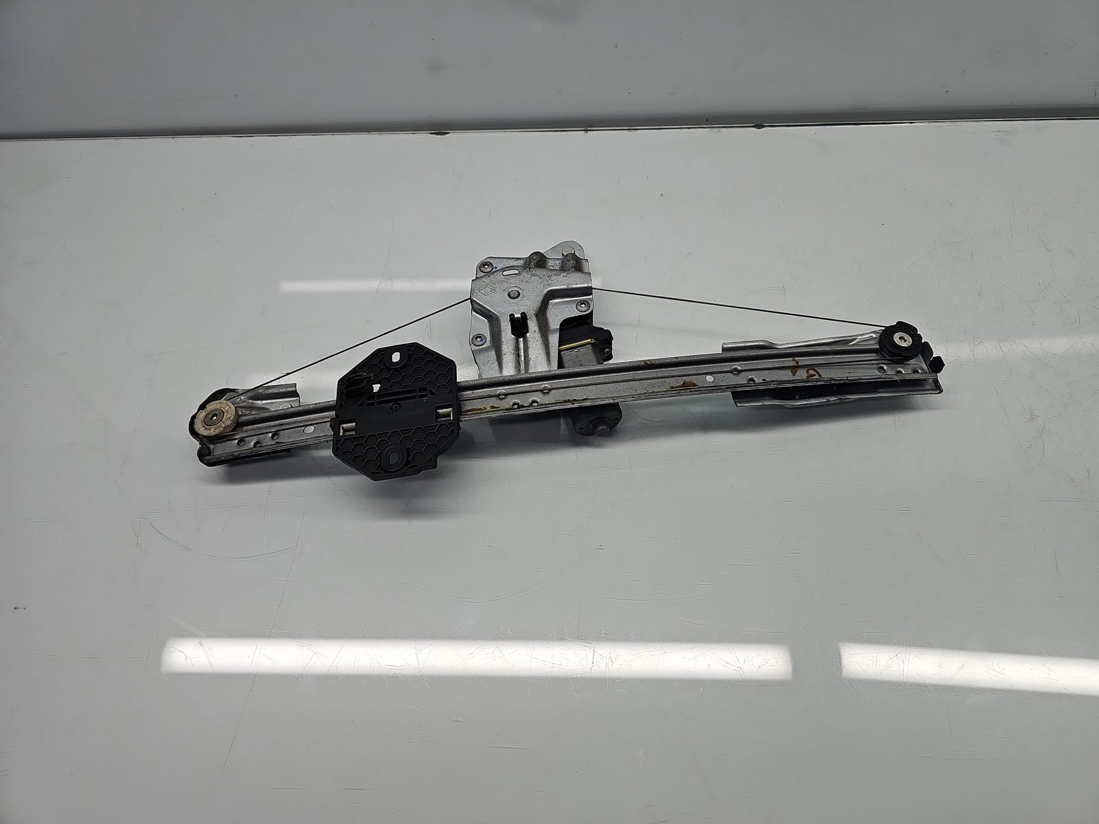 Macara electrica geam stanga fata Dacia Logan II MCV BK (K52) [Fabr 2013-2022] Break 807213282R - imagine 2