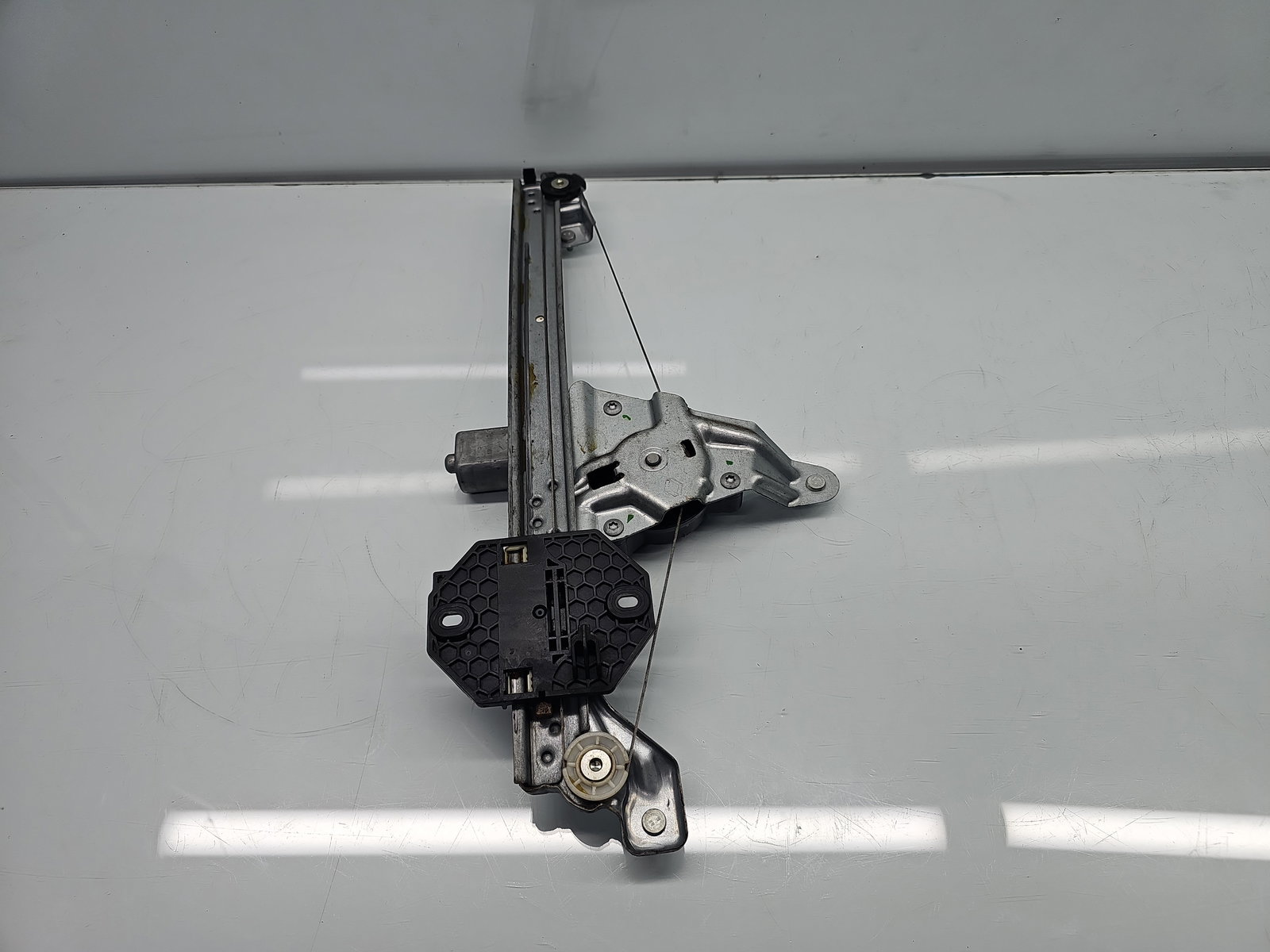 Macara electrica geam dreapta spate Dacia Logan II MCV BK (K52) [Fabr 2013-2022] Break 827206057R - imagine 1