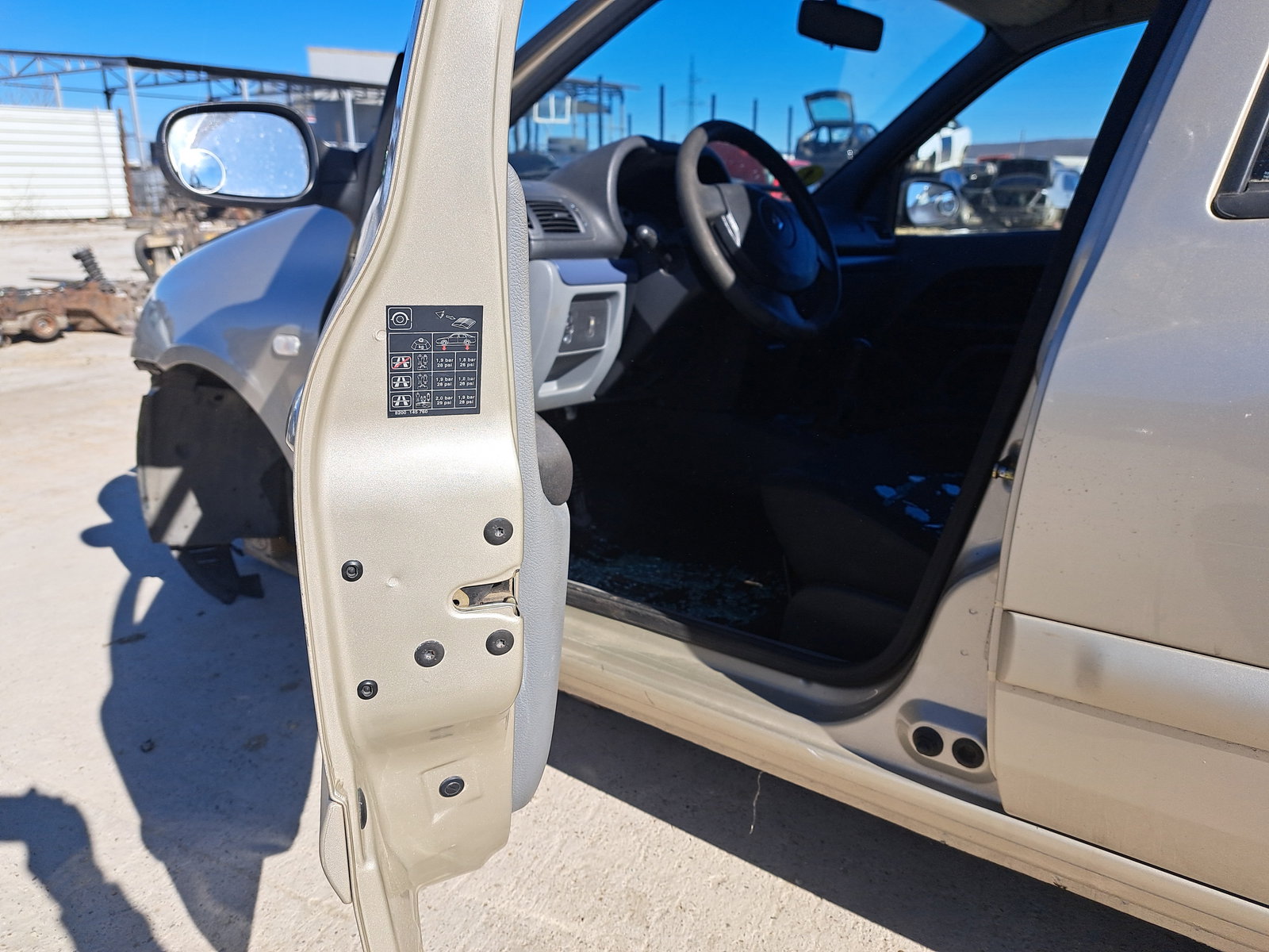 Usa stanga fata Renault Symbol / Thalia [Fabr 1998-2007] Berlina Galben - imagine 3