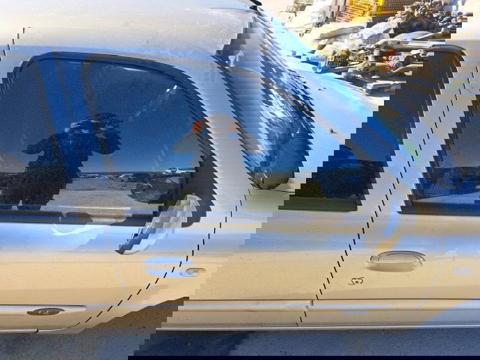 Usa dreapta fata Renault Symbol / Thalia [Fabr 1998-2007] Berlina Galben