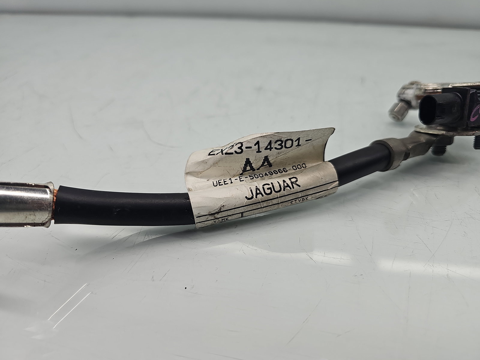 Borna baterie (-) Jaguar XF (X250) [Fabr 2008-2015] Facelift EX23-14301-AA - imagine 4