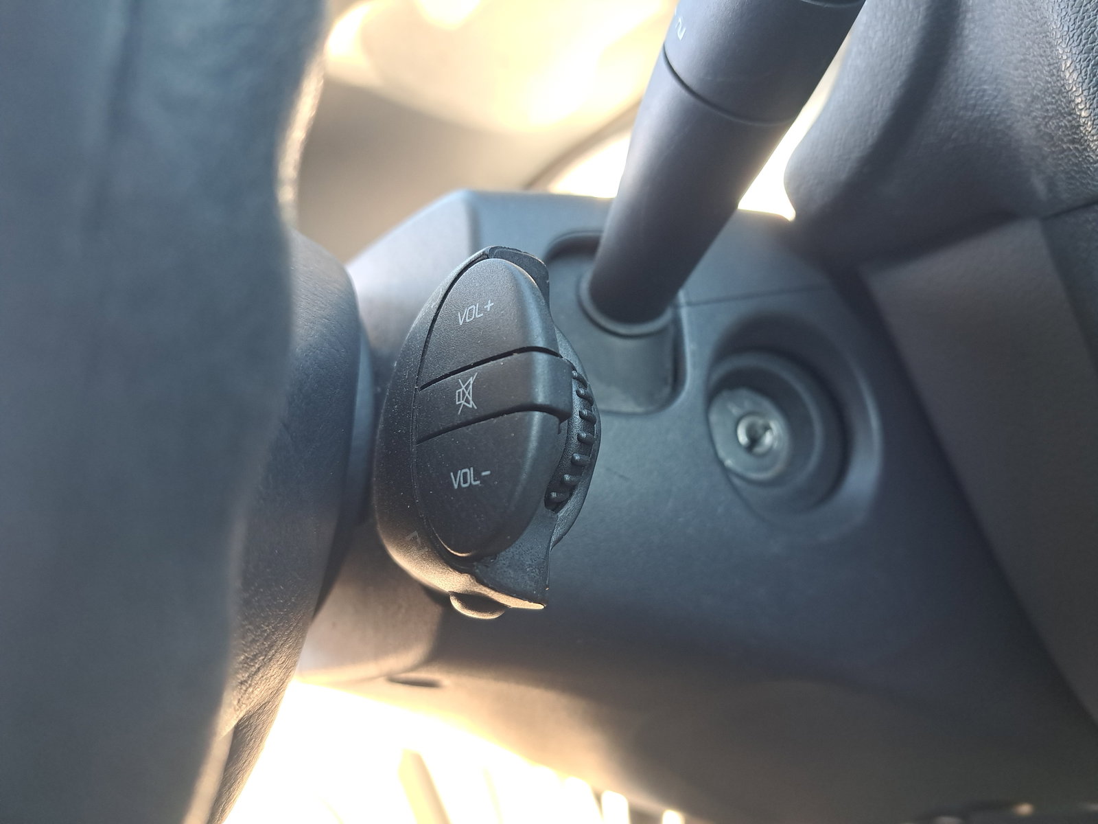 Comenzi volan Renault Symbol / Thalia [Fabr 1998-2007] OEM - imagine 1