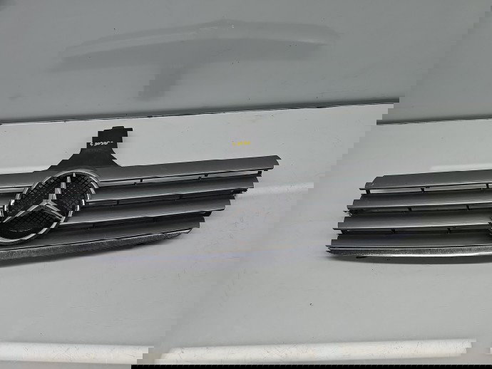 Grila bara fata Mercedes Clasa C Coupe (CL203) [Fabr 2001-2011] A2038800383