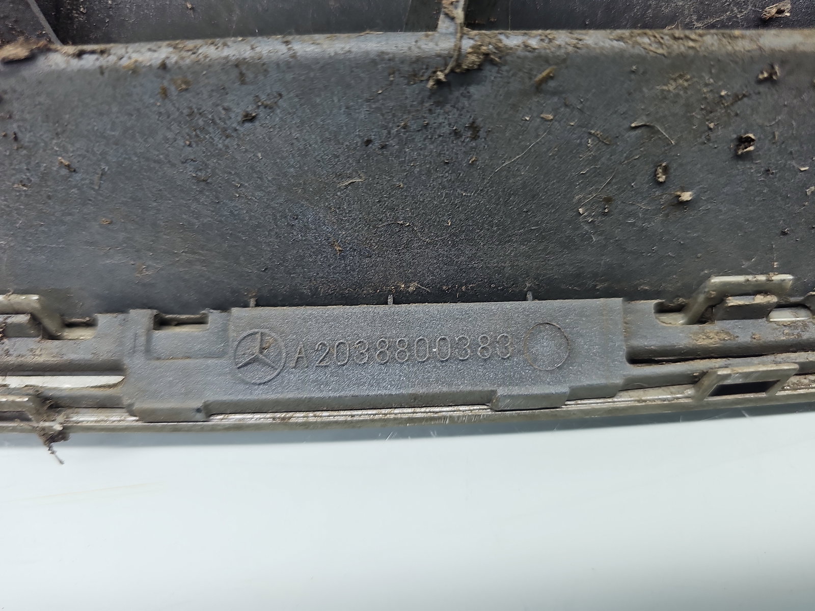 Grila bara fata Mercedes Clasa C Coupe (CL203) [Fabr 2001-2011] A2038800383 - imagine 4