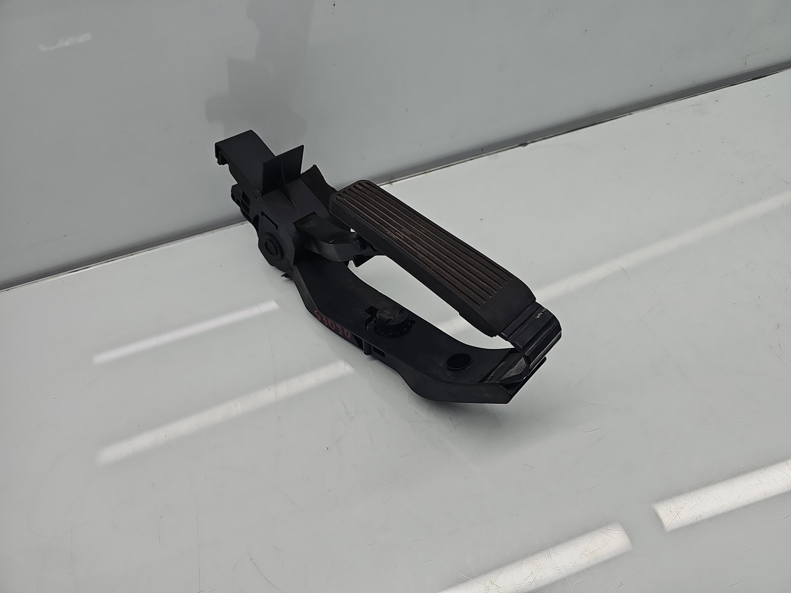 Pedala acceleratie Mercedes Clasa C Coupe (CL203) [Fabr 2001-2011] A2033000104
