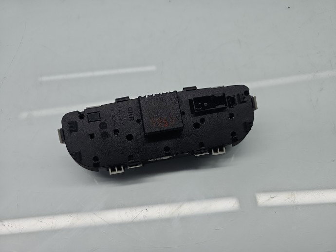 Panou comanda clima Mercedes Clasa C (W203) [Fabr 2000-2007] A2098300085