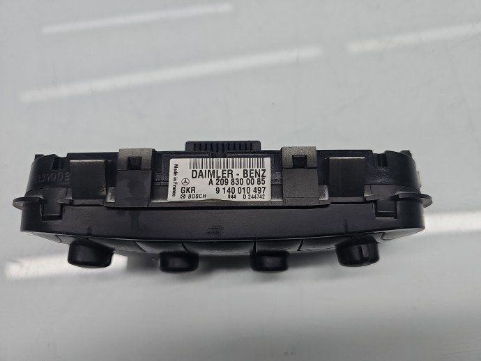 Panou comanda clima Mercedes Clasa C (W203) [Fabr 2000-2007] A2098300085