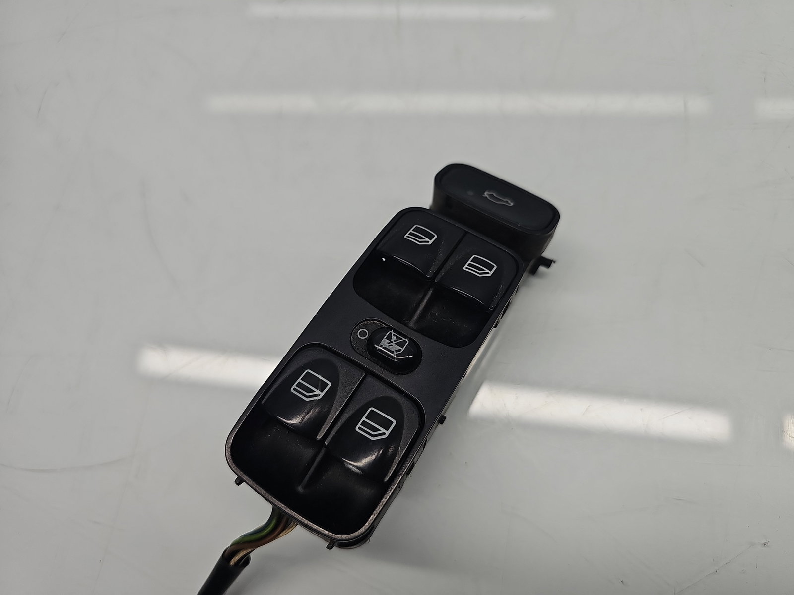 Butoane comanda geamuri sofer Mercedes Clasa C (W203) [Fabr 2000-2007] A2038210679 - imagine 2