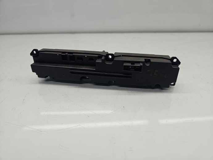 Butoane comenzi consola centrala Mercedes Clasa C (W203) [Fabr 2000-2007] 2038215858