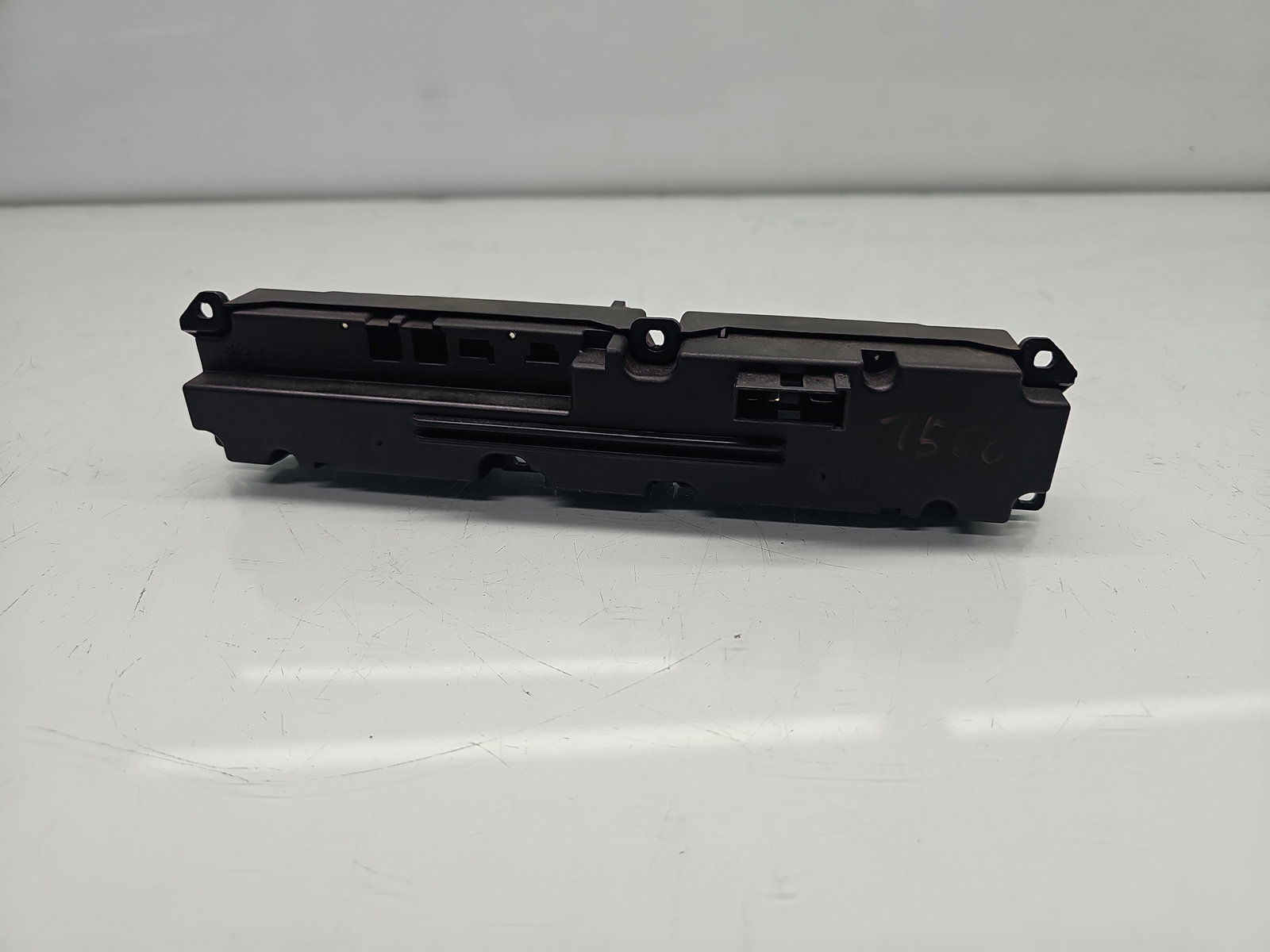 Butoane comenzi consola centrala Mercedes Clasa C (W203) [Fabr 2000-2007] 2038215858 - imagine 4