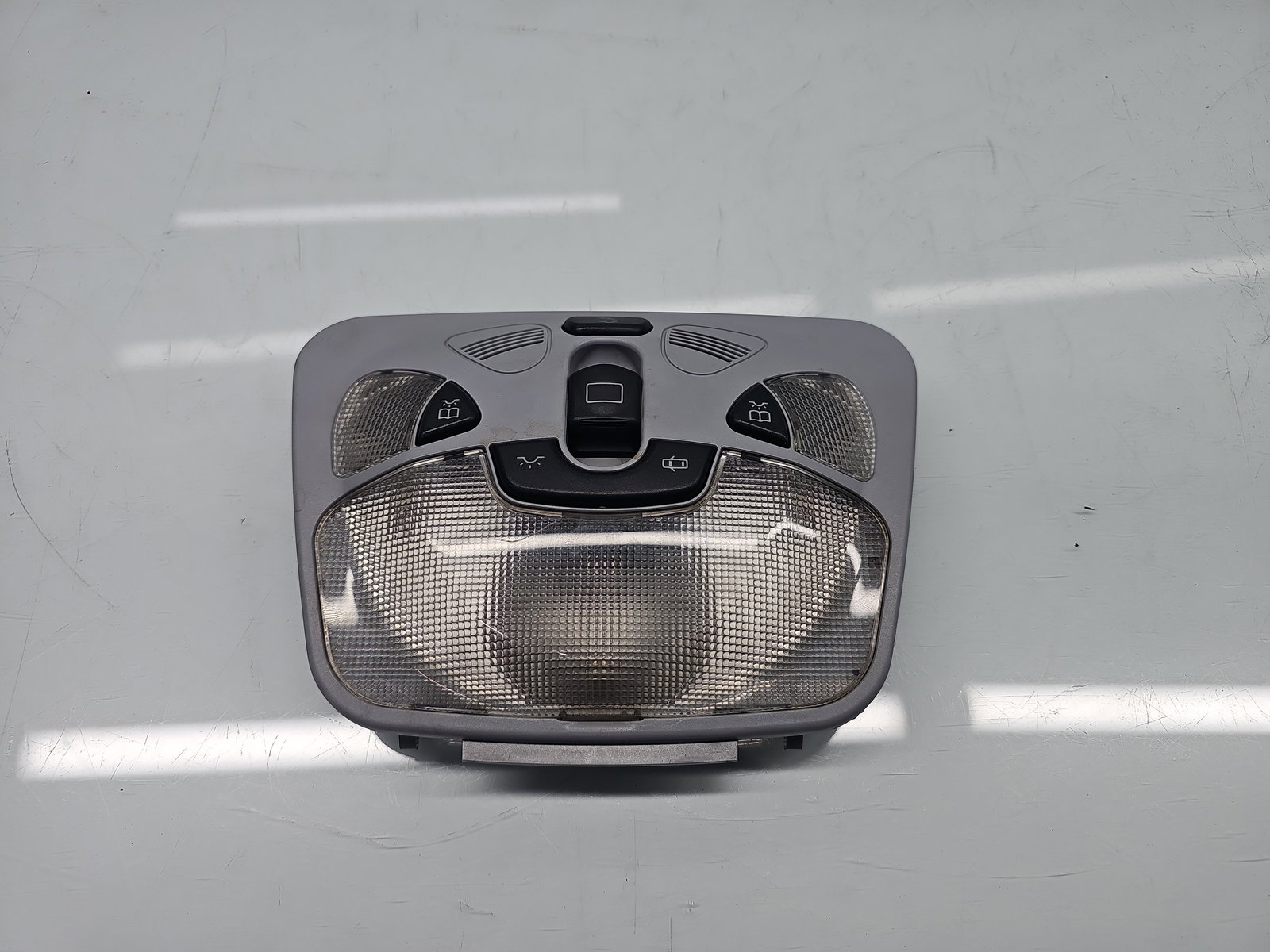 Plafoniera fata Mercedes Clasa C (W203) [Fabr 2000-2007] Berlina A2038202401 - imagine 1