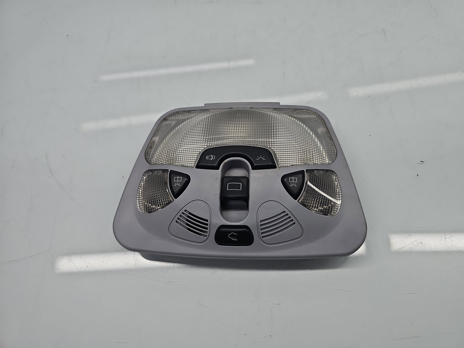 Plafoniera fata Mercedes Clasa C (W203) [Fabr 2000-2007] Berlina A2038202401 - imagine 2