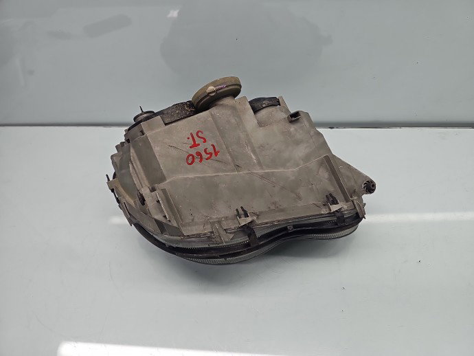 Far stanga Mercedes Clasa C (W203) [Fabr 2000-2007] Berlina OEM