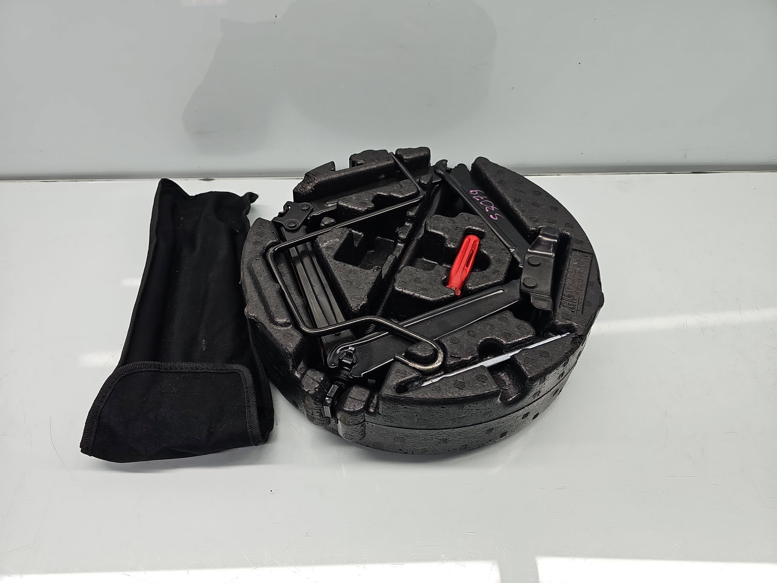 Set cric si cheie Dacia Logan MCV 2 [Fabr 2013-2022] OEM - imagine 4