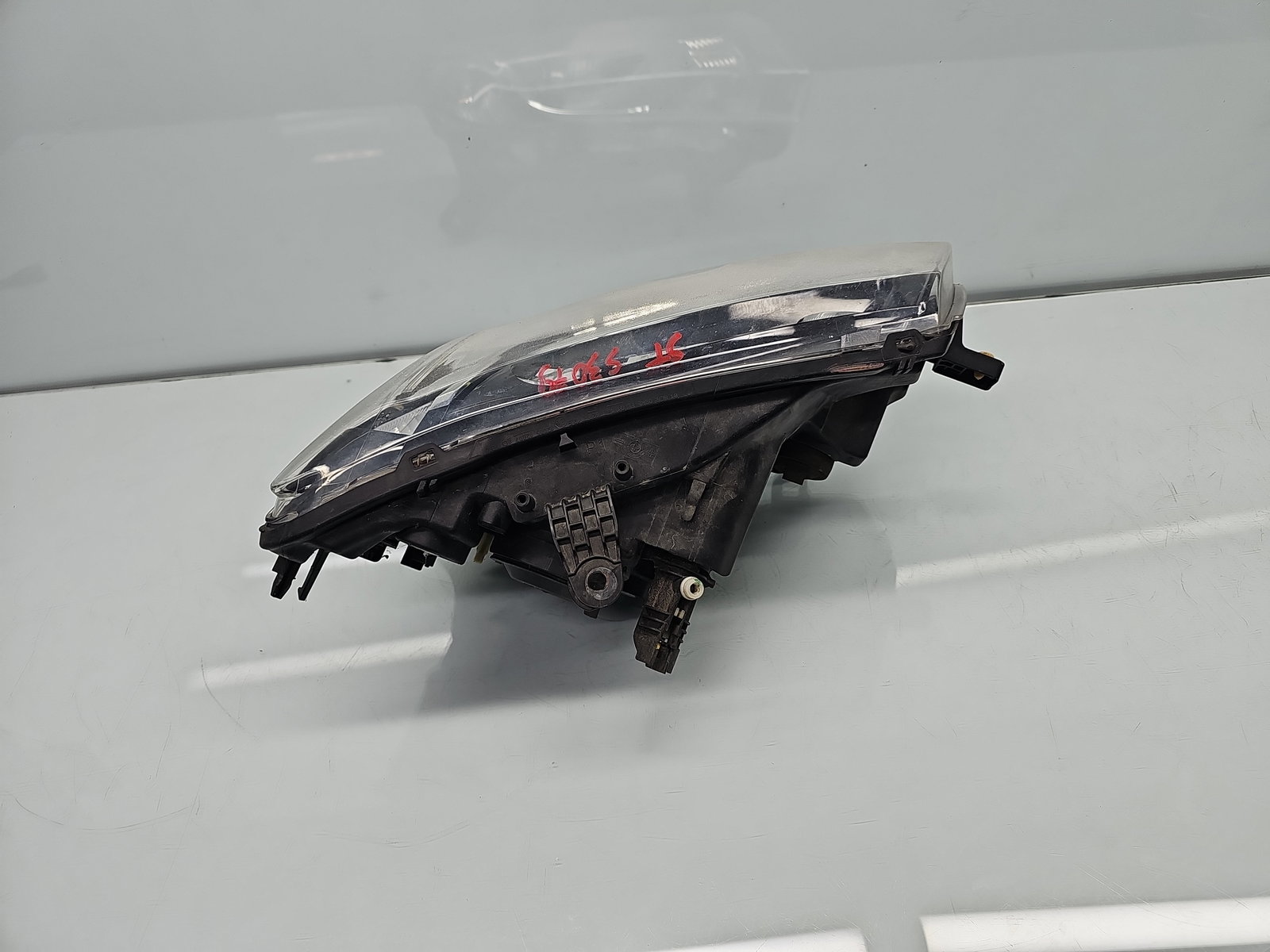 Far stanga Dacia Logan MCV 2 [Fabr 2013-2022] Break 26060411R - imagine 3