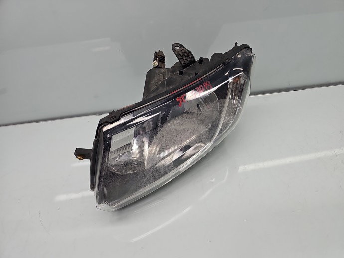 Far stanga Dacia Logan MCV 2 [Fabr 2013-2022] Break 26060411R