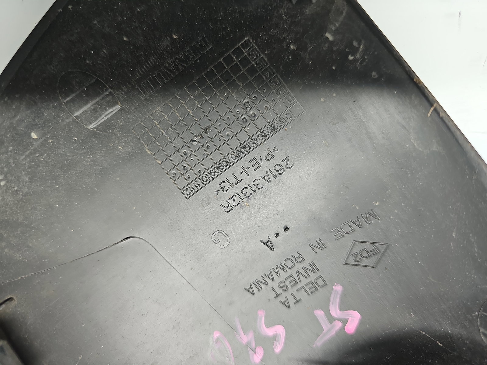 Grila proiector stanga Dacia Logan MCV 2 [Fabr 2013-2022] Break 261A31312R - imagine 4