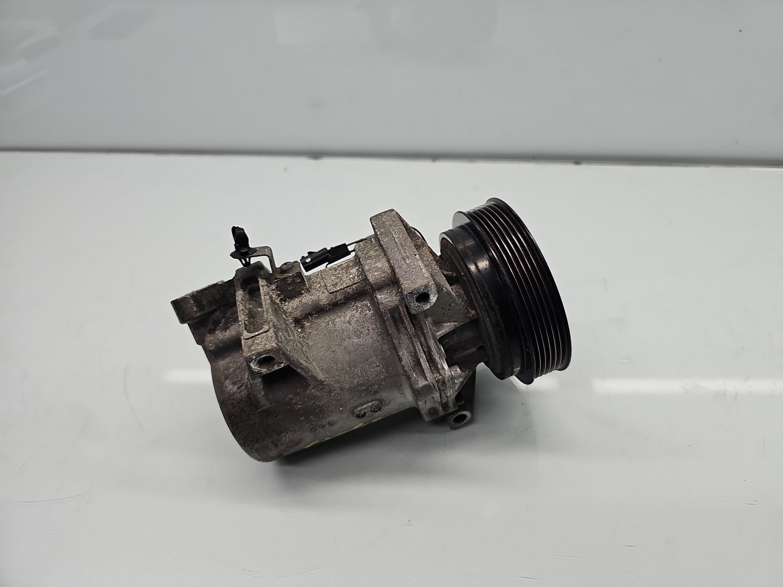 Compresor clima Dacia Logan MCV 2 [Fabr 2013-2022] 8201025121B 1.5 dCi K9K792 66KW / 90CP - imagine 4