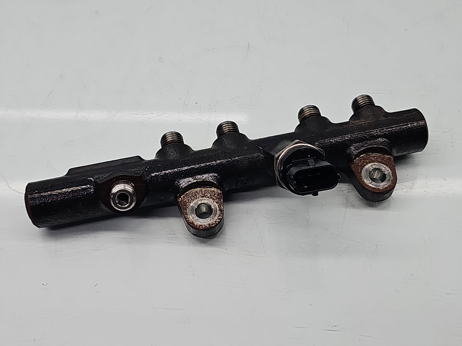 Rampa injectoare Dacia Logan MCV 2 [Fabr 2013-2022] 175215346R 1.5 dCi K9K792 66KW / 90CP - imagine 3